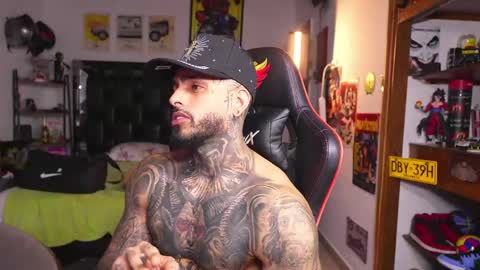 logan_hugh8 online show from June 1, 4:24 am