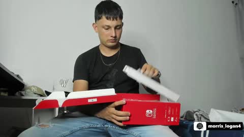 Logan morris online show from February 22, 3:12 am