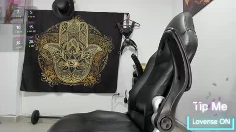 LOGAN WHITTERS online show from March 17, 12:18 pm