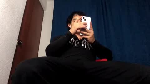 Snapshot of logan_x3 chatting on March 7, 4:45 am Logan online show from March 7, 4:45 am