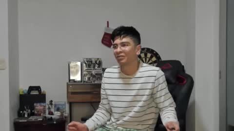 Snapshot of logannick chatting on February 14, 8:10 am Logan online show from February 14, 8:10 am