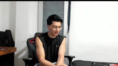 Snapshot of logannick chatting on September 10, 7:51 am Logan online show from September 10, 7:51 am