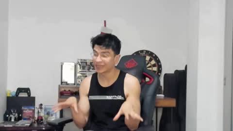 Snapshot of logannick chatting on February 25, 8:14 am Logan online show from February 25, 8:14 am