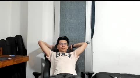 Snapshot of logannick chatting on September 16, 7:31 am Logan online show from September 16, 7:31 am