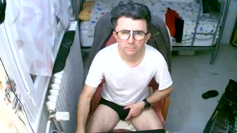 lokoum39 online show from February 18, 7:00 pm