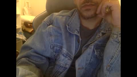 Snapshot of lolgivali chatting on January 10, 5:02 pm lolgivali online show from January 10, 5:02 pm