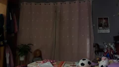 lomasricoqueveras online show from November 22, 5:51 am