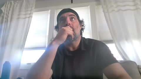 THE SEXIEST MAN ALIVE online show from November 14, 3:13 pm