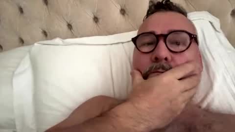 EnglishBear online show from March 16, 7:34 am