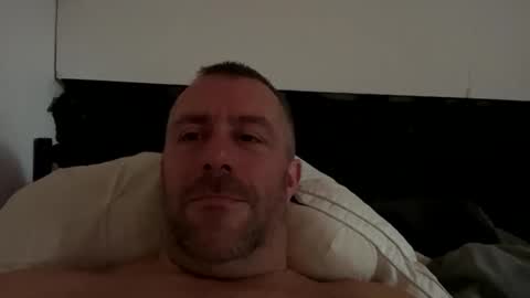 Snapshot of londonsbigbenxxx chatting on October 3, 9:03 am londonsbigbenxxx online show from October 3, 9:03 am
