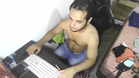 Marvin Santiago online show from February 3, 5:38 am