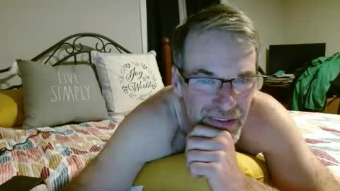 Snapshot of longbowrider555 chatting on January 19, 11:12 am Jeff online show from January 19, 11:12 am