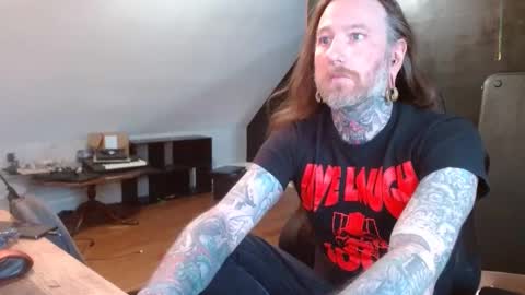 longhair online show from March 9, 10:19 pm