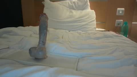 longwet1 online show from February 9, 10:36 pm