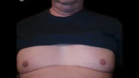 Snapshot of look823 chatting on March 2, 2:08 am look823 online show from March 2, 2:08 am