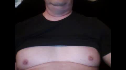 Snapshot of look823 chatting on February 28, 2:09 am look823 online show from February 28, 2:09 am