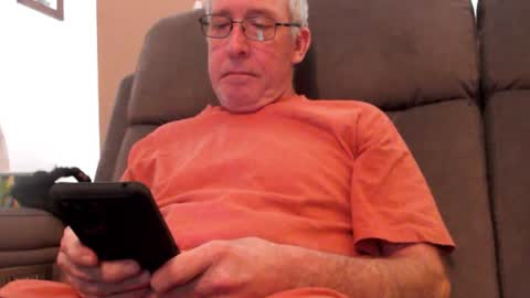 looking469 online show from March 7, 6:17 pm