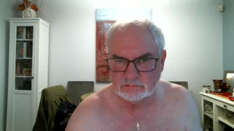 loop102 online show from May 8, 2:23 am