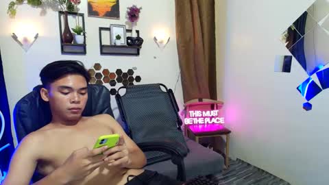 lord_hotasian online show from February 26, 1:01 pm