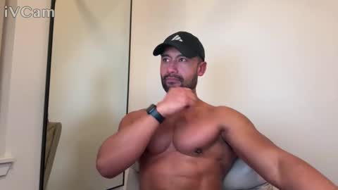 Cale online show from February 5, 12:23 pm