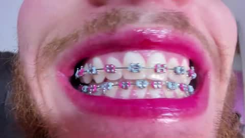 JUAN  JUAN online show from February 28, 7:35 pm