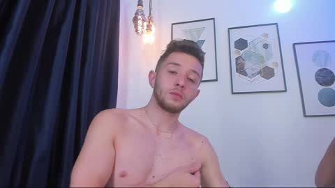 Snapshot of los_juanes chatting on January 5, 2:06 am JUAN  JUAN online show from January 5, 2:06 am