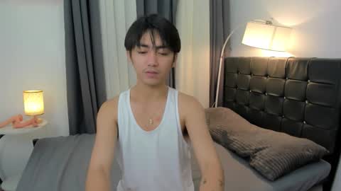 Snapshot of louieismy_name chatting on October 3, 6:07 am ignot ursh online show from October 3, 6:07 am