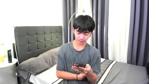 Snapshot of louieismy_name chatting on March 2, 3:13 am ignot ursh online show from March 2, 3:13 am