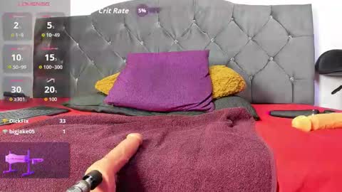 Snapshot of louis_bcasta1 chatting on September 29, 10:05 pm OF louis bcasta1 online show from September 29, 10:05 pm