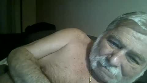 Snapshot of louis_chokdee chatting on January 24, 4:39 pm louis_chokdee online show from January 24, 4:39 pm