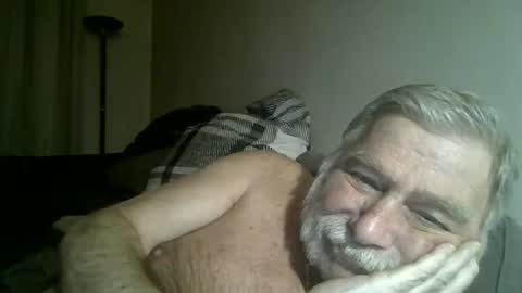 Snapshot of louis_chokdee chatting on January 30, 6:21 pm louis_chokdee online show from January 30, 6:21 pm