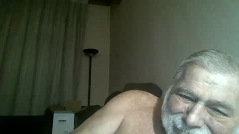 Snapshot of louis_chokdee chatting on December 9, 4:18 pm louis_chokdee online show from December 9, 4:18 pm