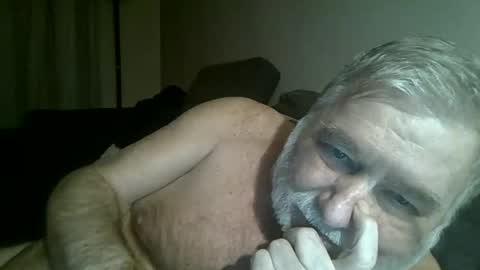 Snapshot of louis_chokdee chatting on January 8, 5:05 pm louis_chokdee online show from January 8, 5:05 pm