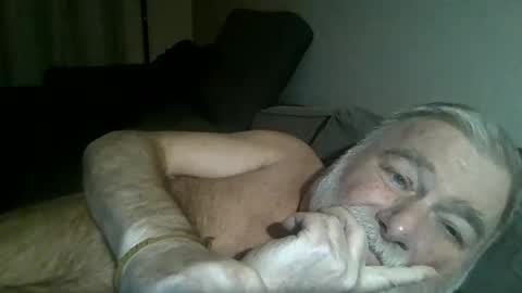 Snapshot of louis_chokdee chatting on December 21, 5:51 pm louis_chokdee online show from December 21, 5:51 pm