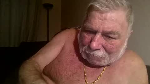 Snapshot of louis_chokdee chatting on March 3, 5:56 pm louis_chokdee online show from March 3, 5:56 pm
