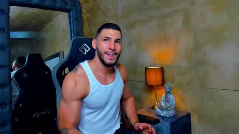 Snapshot of louis_connor chatting on September 18, 10:23 pm Louis online show from September 18, 10:23 pm