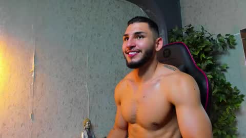 Louis online show from November 6, 8:34 pm