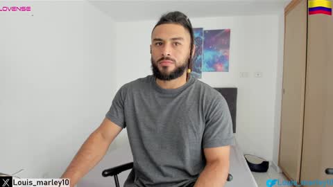 louis_marley_ online show from January 12, 4:29 pm