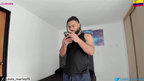 louis_marley_ online show from September 14, 3:58 pm