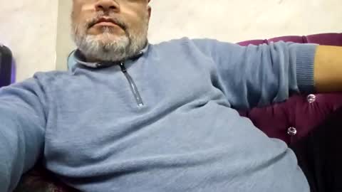 love4___y online show from December 11, 9:21 am