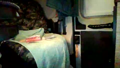 lovefeetcams275572 online show from March 6, 7:33 pm