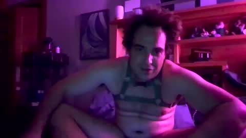 lovegymboi83 online show from October 15, 4:03 pm