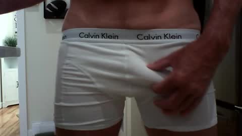 lovehairyone online show from April 20, 4:53 pm