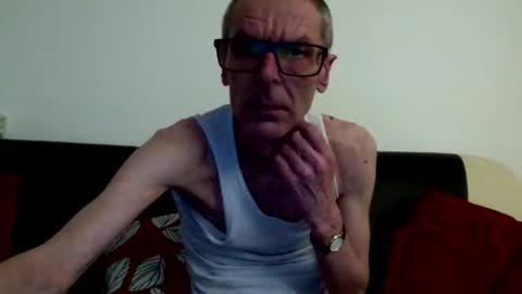 lovepvcearly50s online show from February 14, 6:25 pm