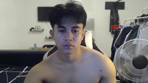 loverboyph04 online show from November 12, 5:35 am