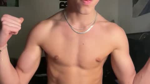 Leo Loves online show from October 12, 12:32 pm