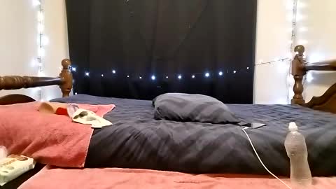 lube_squirter online show from February 24, 12:41 am