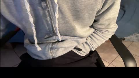 luca online show from December 6, 7:56 pm