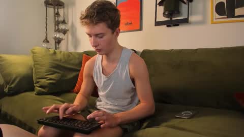 Lucas and Matteo online show from October 27, 8:00 pm