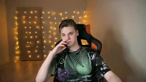 Snapshot of lucas_dany chatting on January 17, 7:20 pm Lucas Gill online show from January 17, 7:20 pm